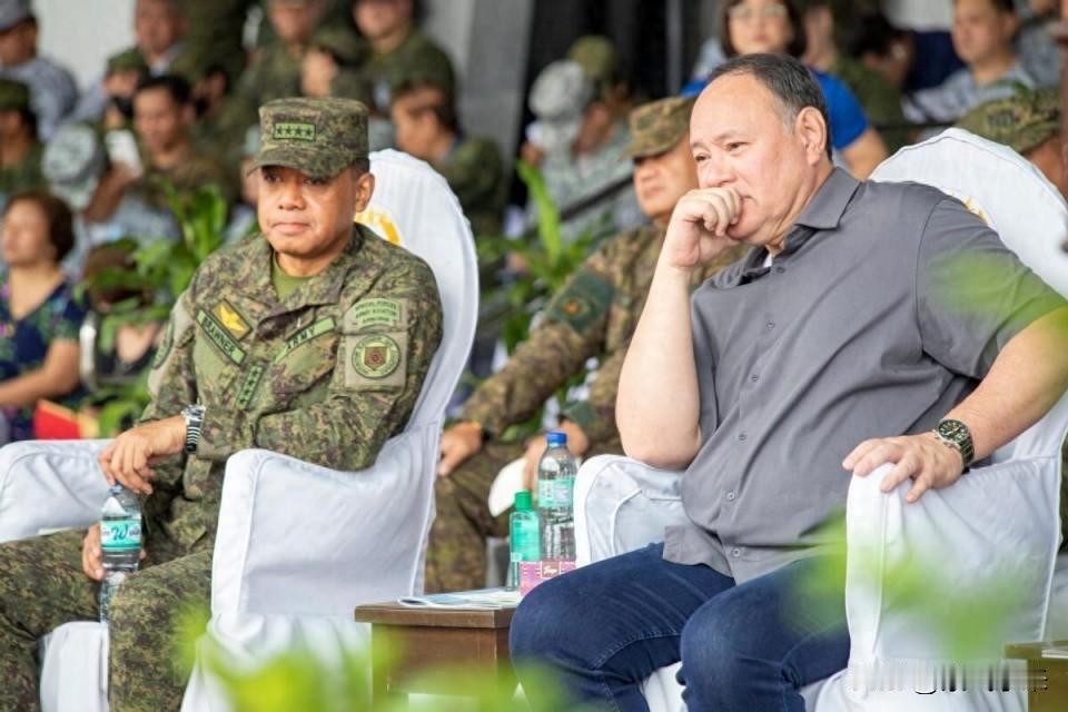 菲律宾总参谋长布劳纳最新发声：虽然服从总统缓和局势指令，但不会停止对仁爱礁坐滩军