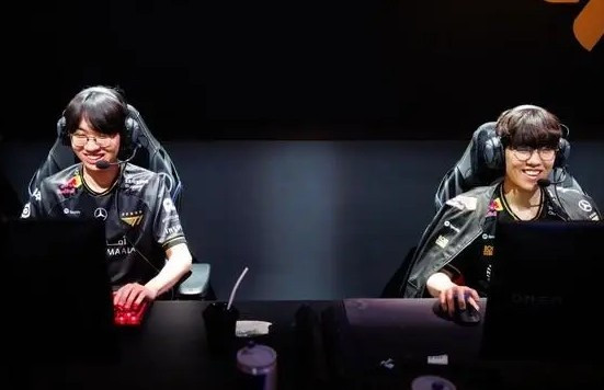 Oner: 决赛第四局之前除上单外都在笑, 对玄凖哥说会带他赢