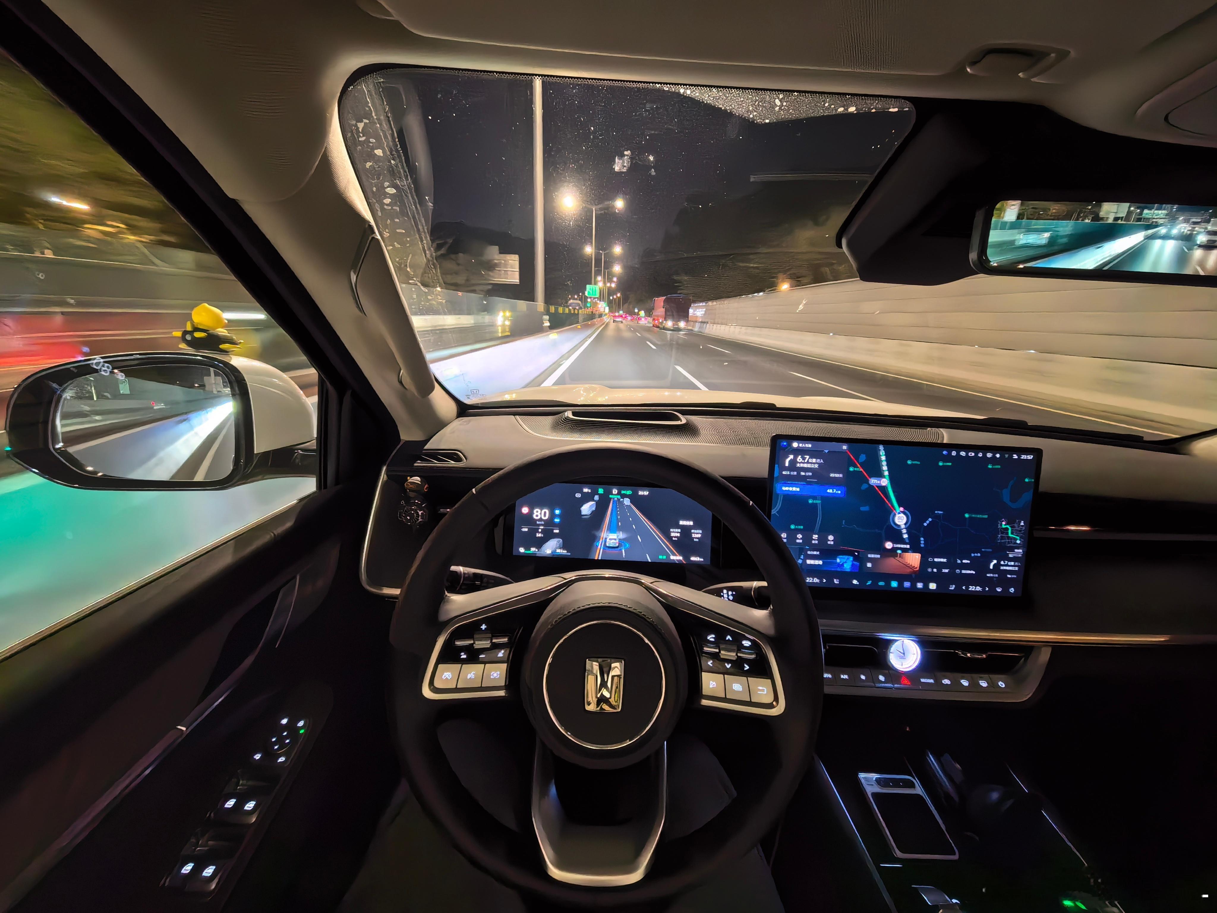 最近属实有点累。15号，尚界Z7试驾。17号，魏牌V9X预售。20号，坦克700