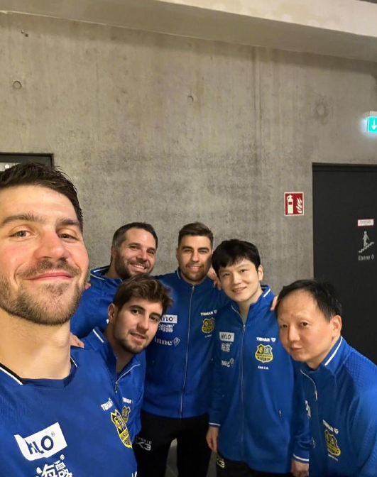 昨天晚上，德甲联赛萨尔布吕肯3:0完胜奥克森豪森，萨尔布吕肯乒乓球甲级俱乐部发文