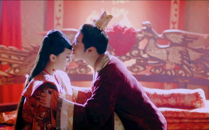杨丽华：从皇太后到公主，权力棋盘上的卒子