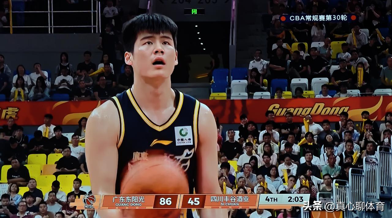 陈家政领衔的全华班（王洪泽、张文逸、张浩嘉和黄明依）赢了四川队11分[给