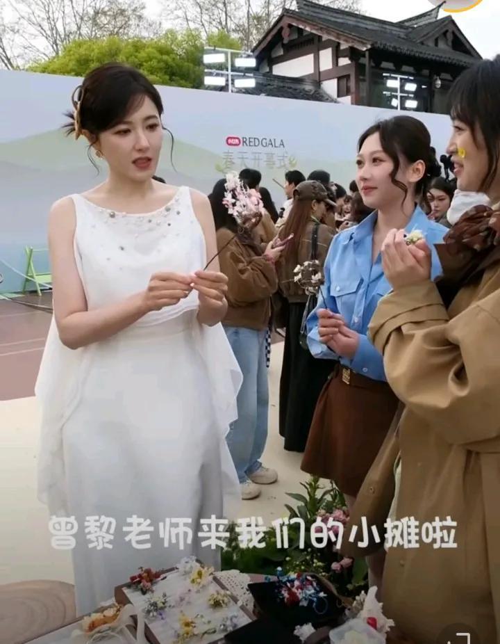 大家别盲目学曾黎！她从2005年开始吃全素，整整20年了，连锅都是专用素锅，家