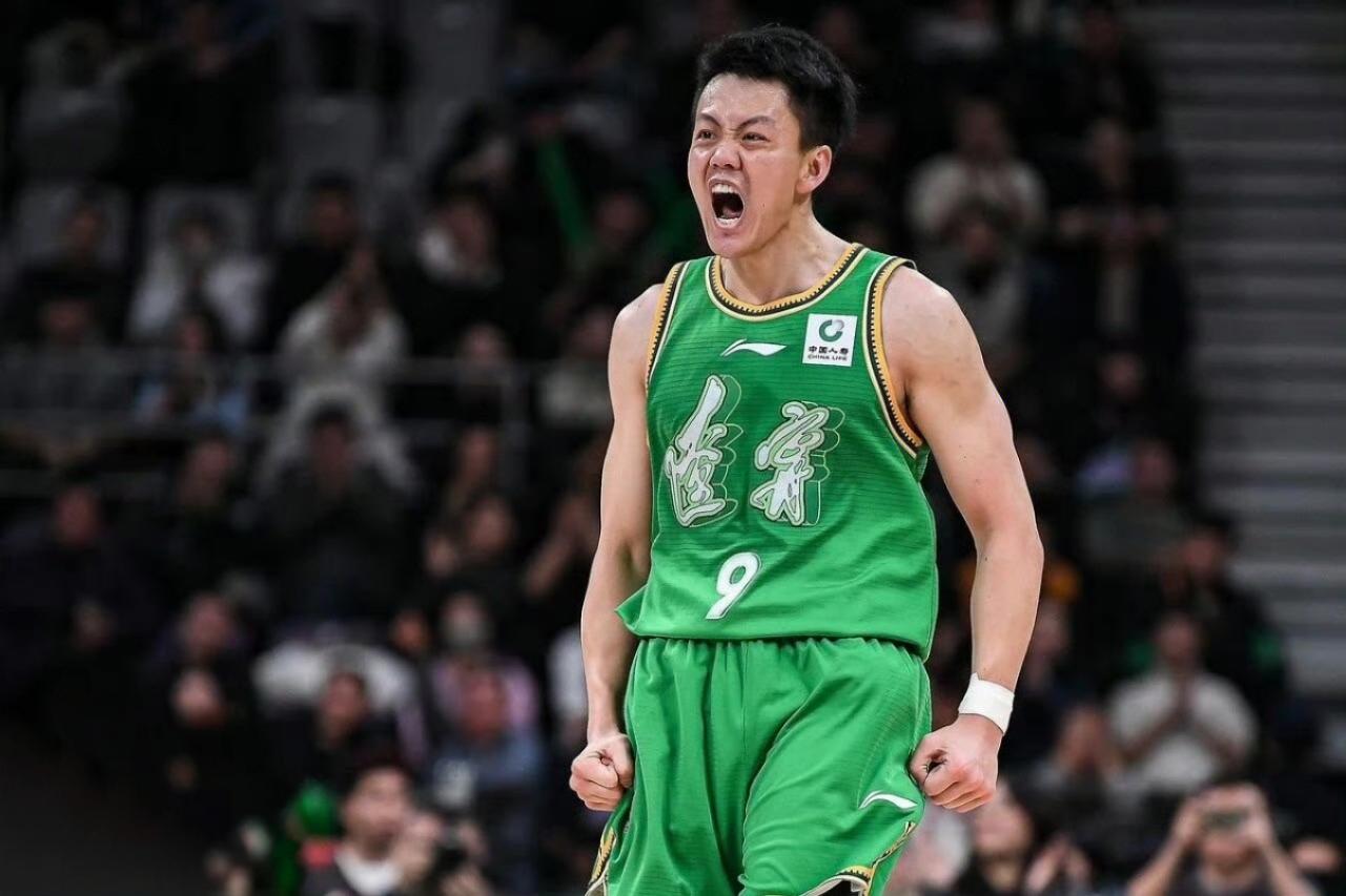 辽宁98-86战胜北控，拜拜了张镇麟[无奈吐舌]，因为我们有姜宇星——这场比赛上