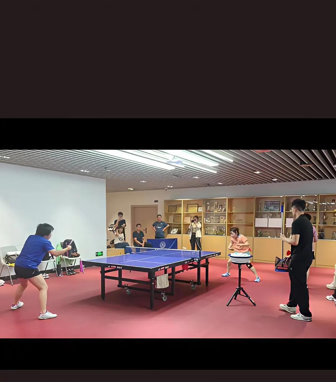 7月23日新鲜的蒯曼等已经在厦门等待“园长”莎莎呢！今年的乒超联赛第二阶段厦门