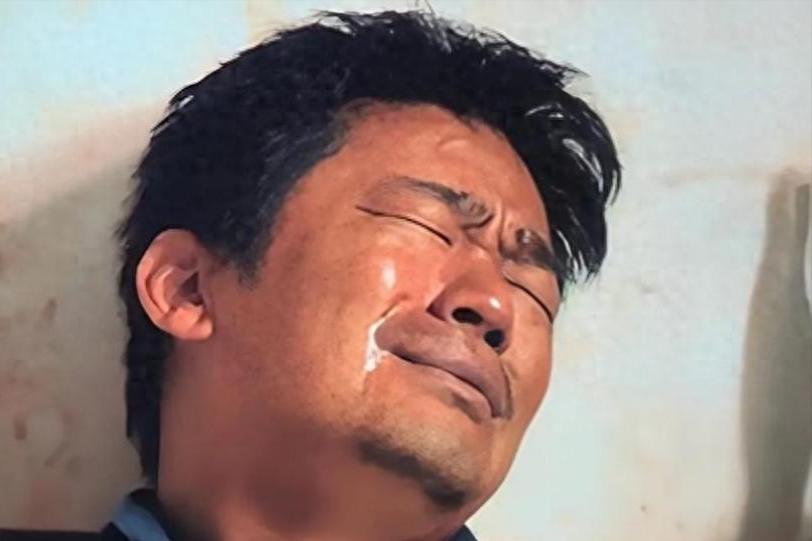 谁能想到43岁的王宝强，熬过了马蓉的背叛，却又被冯清的一地鸡毛缠上，这个实诚的河