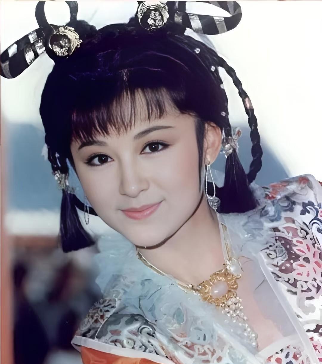 谁也没有想到，当年潘迎紫靠《一代女皇》封神时，差点因为年龄被剧组劝退？38岁演