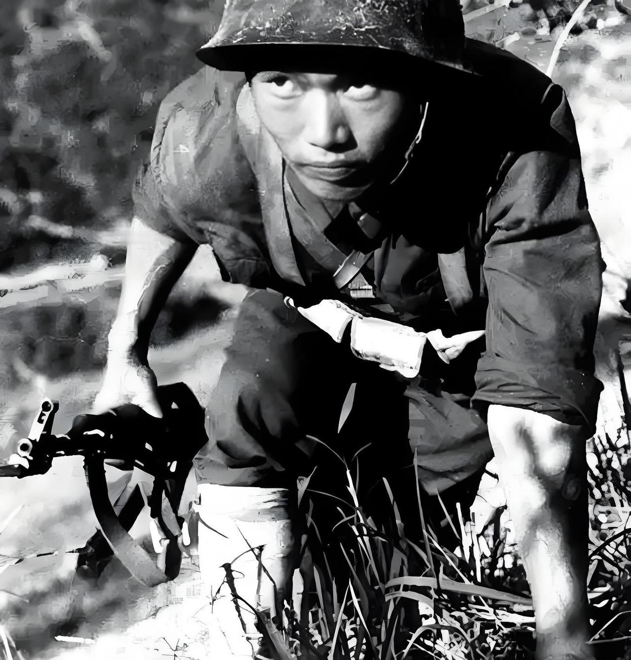 1984年,一22岁战士误闯入一个山洞,他发现里面竟都是女人,然而就在战士摸出手