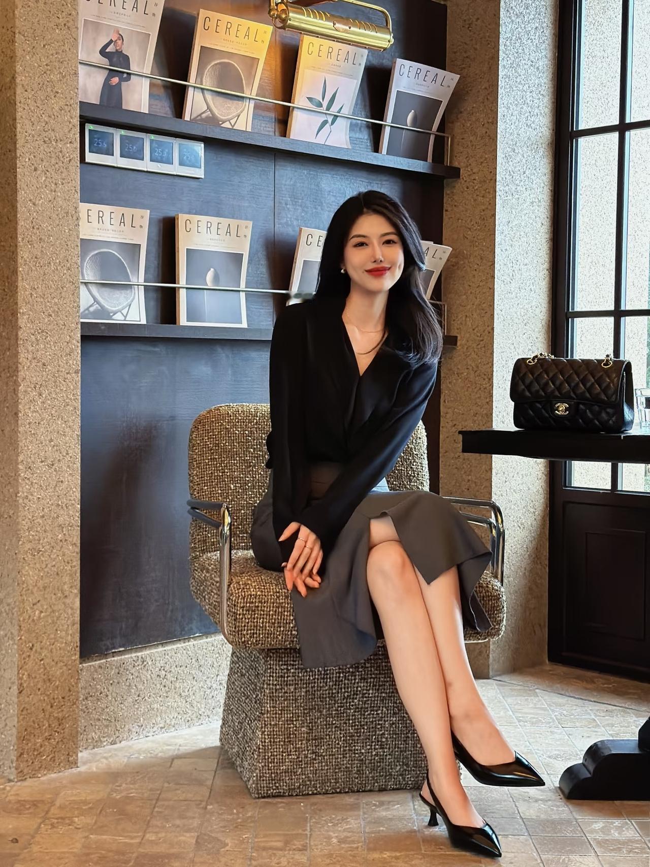 女生如何穿搭看起来时尚更有品味呢