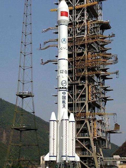 我国卫星发射技术优势突出：一是型谱完整、运力覆盖广。长征系列含长征五号、八号甲、