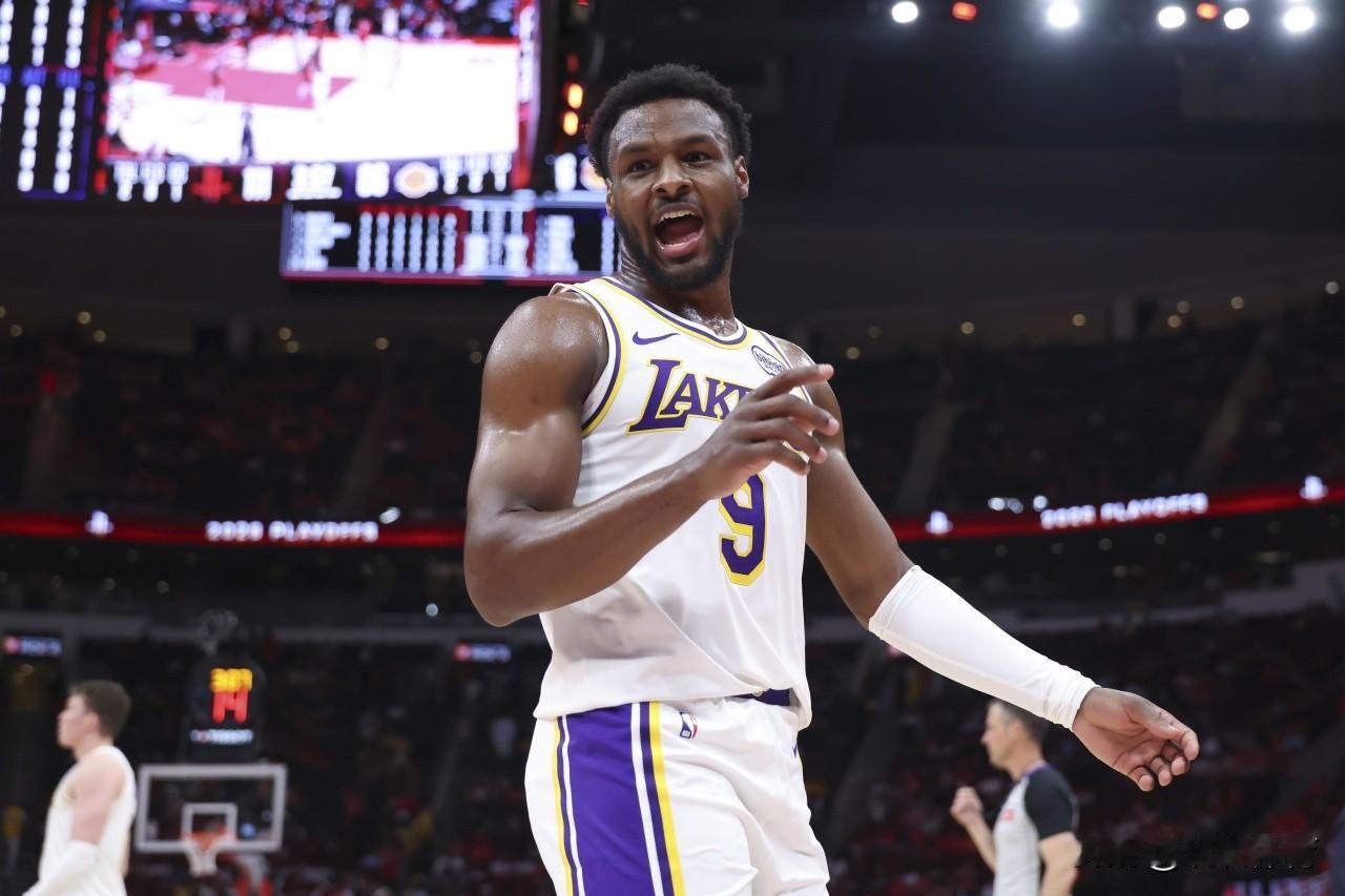 道歉！谁说离开詹姆斯，布朗尼在NBA混不下去的？布朗尼从被湖人队选中的那一刻起