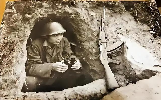 老山猫耳洞战士如何消磨时间？3天抽14条烟，人均一天8盒要说打发时间最“硬核”