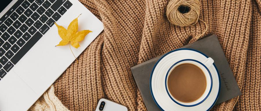 2025年请用心爱自己：1、一定要照顾好自己身体，不要熬夜，不喝冷饮，不超负