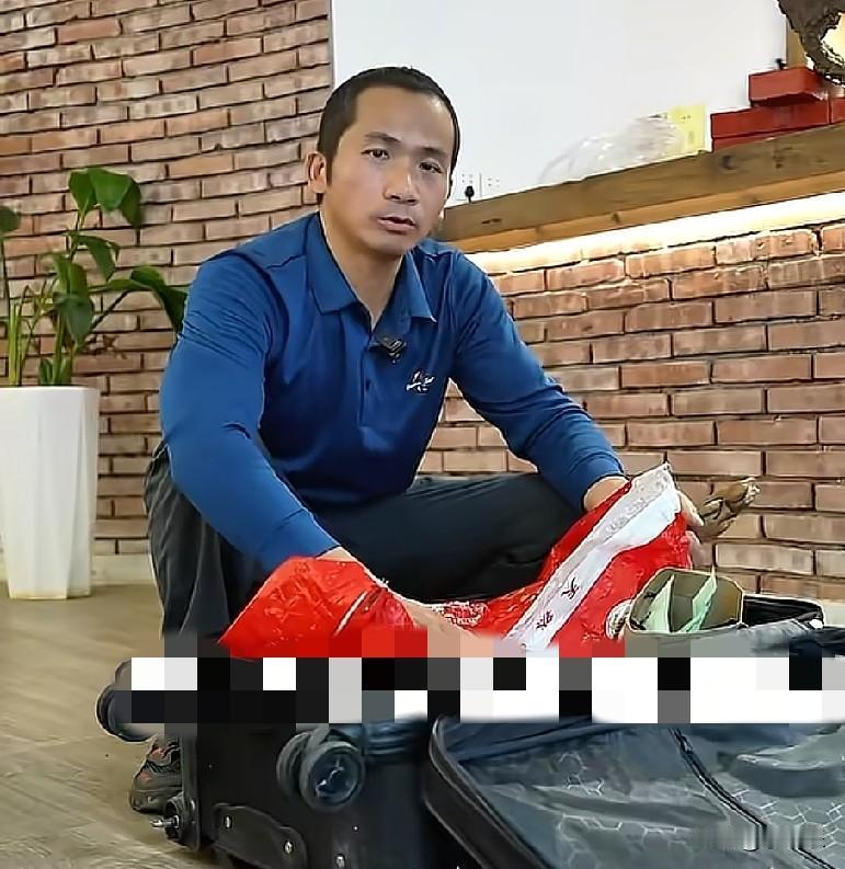 9月12日，浙江开化的汪先生，特意准备了一些浙江特产，千里奔赴河南许昌，想赶在中