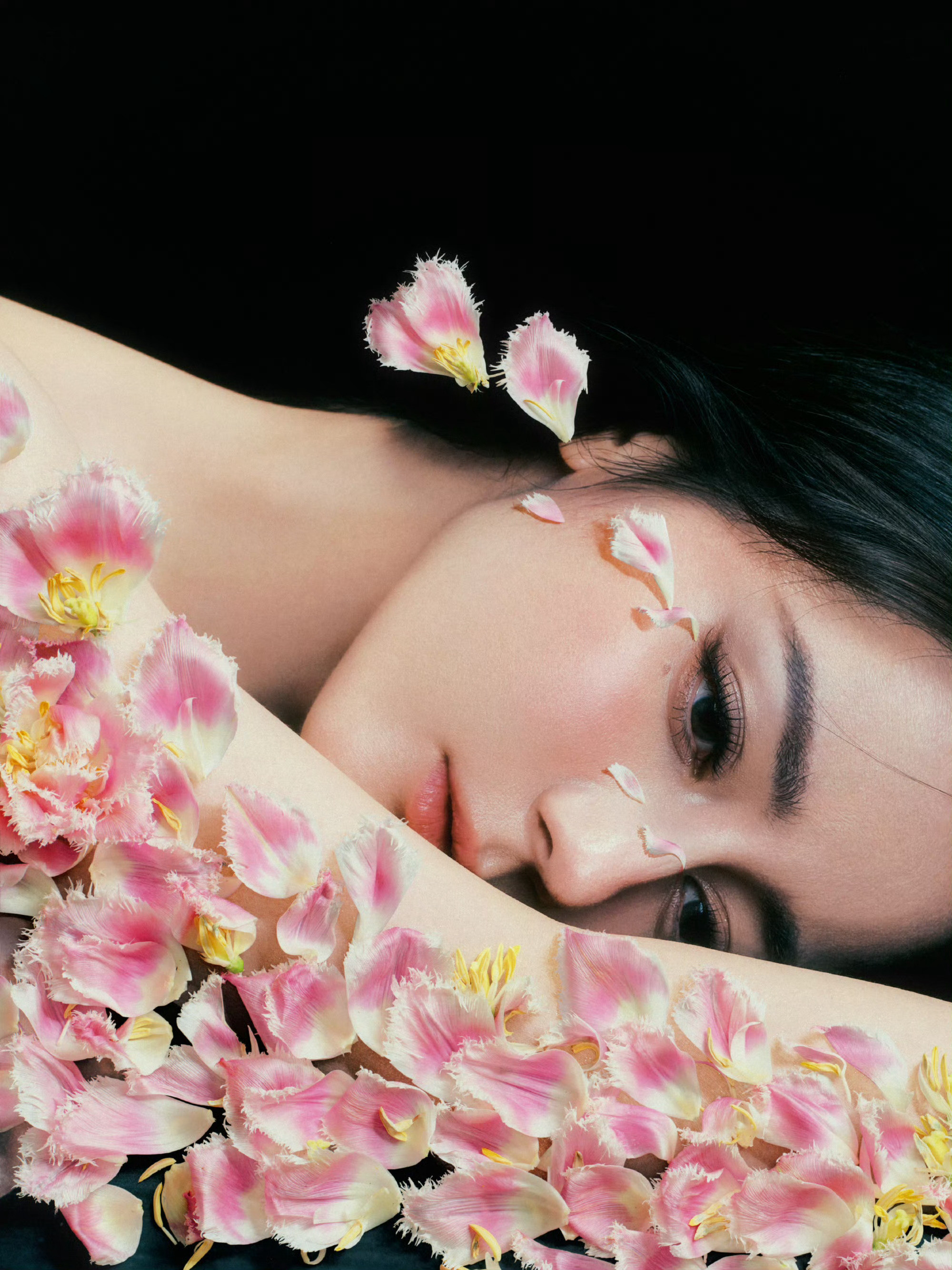 迪丽热巴生日精灵妆优雅而不失俏皮耶！小巴巴生日快乐