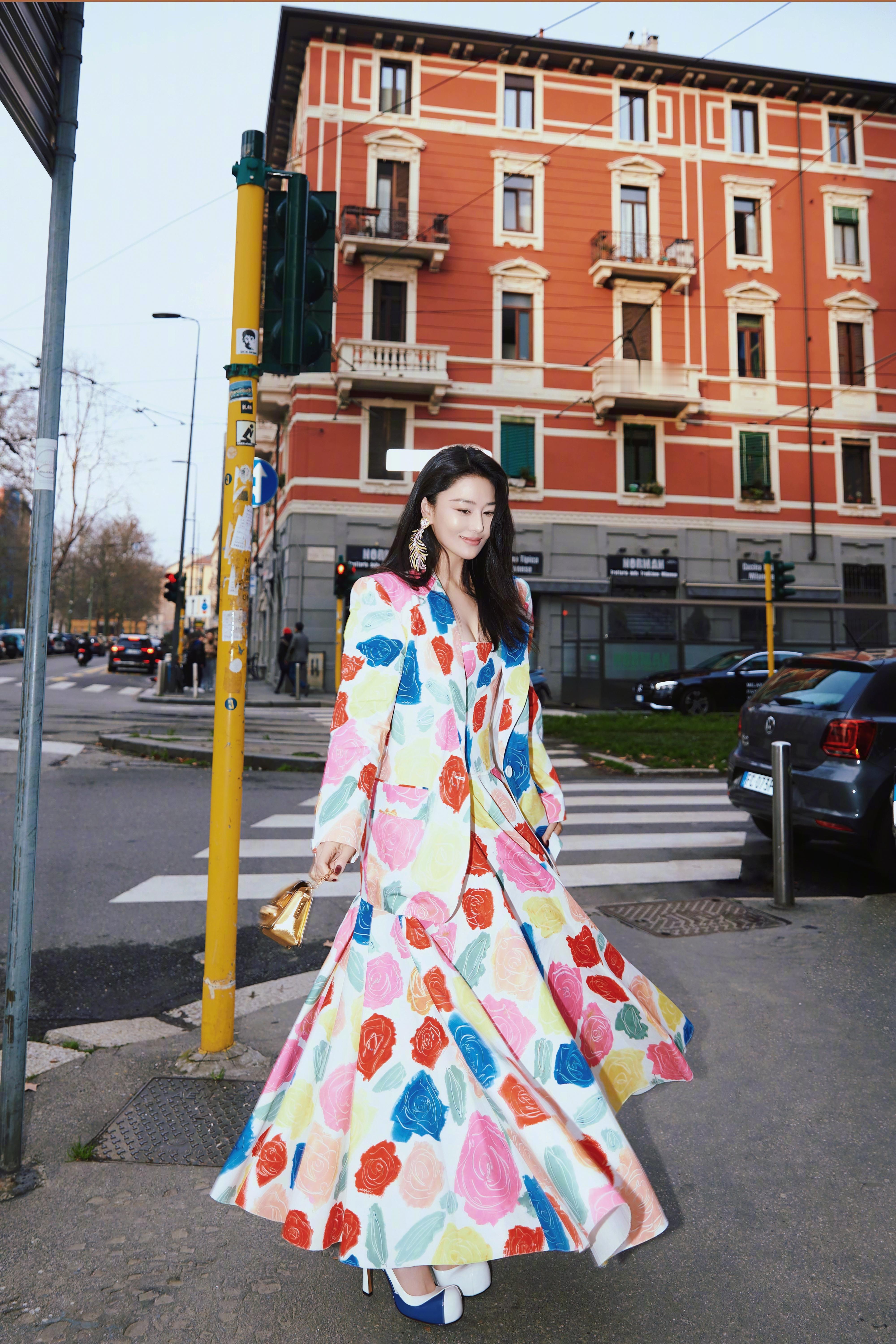 张馨予在复制粘贴的时代，你是手写的诗[玫瑰]​​​