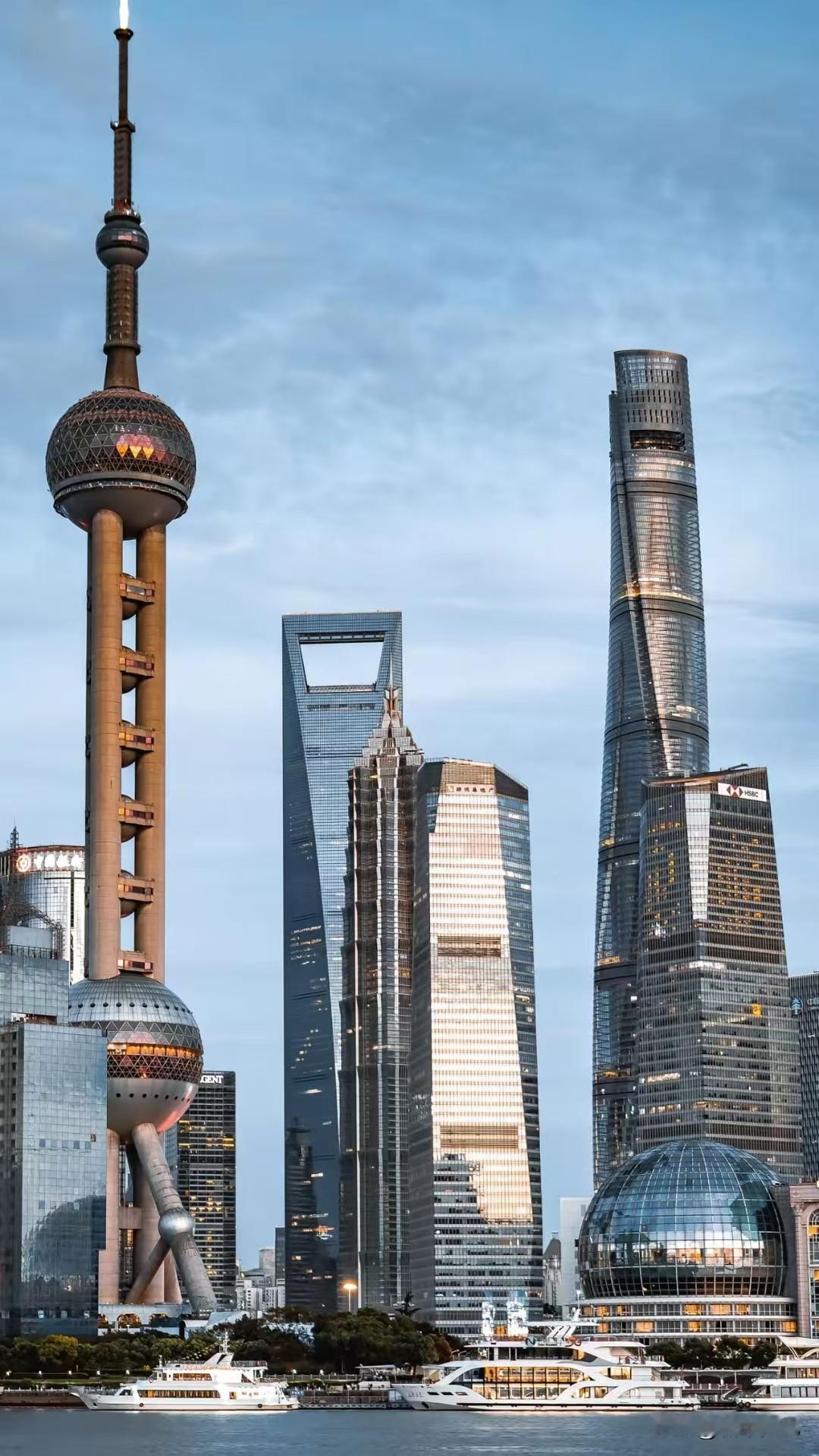 中国第一大城市，上海，无可争议的吧，金融中心，航运中心，经济中心。开放包容，唯