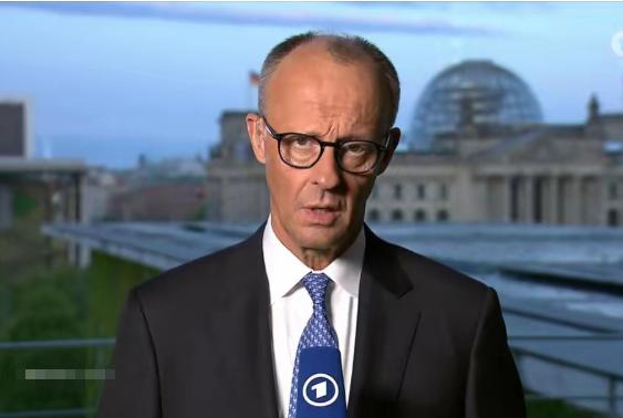 又一个“出头鸟”来了！德国总理明确宣布：1月29日，德国总理默茨在联邦议