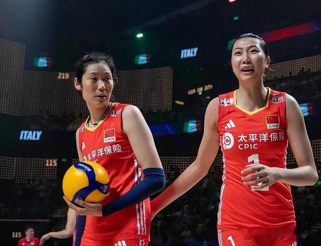 女排“朱袁张”解体,世联赛赵家军小鬼当家,李盈莹唯一世界级!