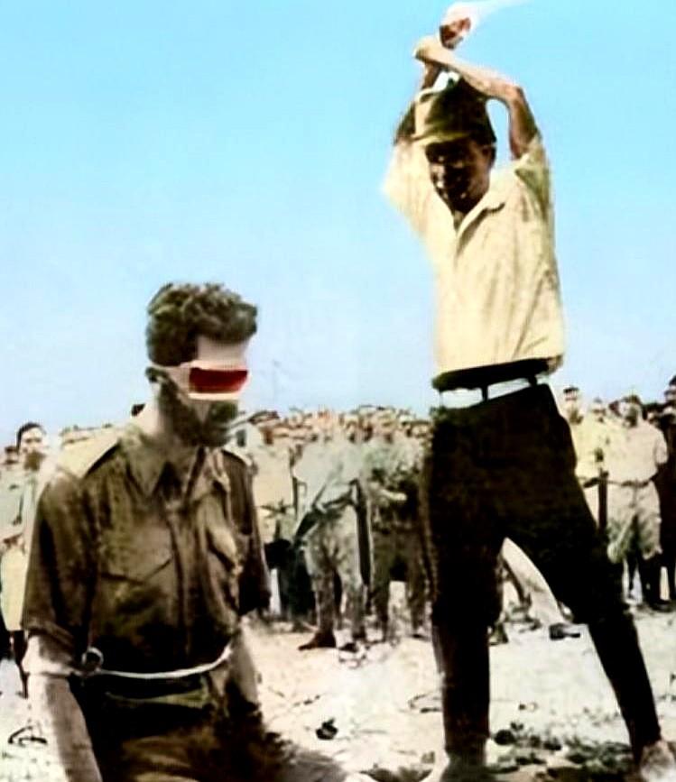 刀起头落，快门一响，10万人命数被改写。1943·9·5，新几内亚爱塔佩，日军
