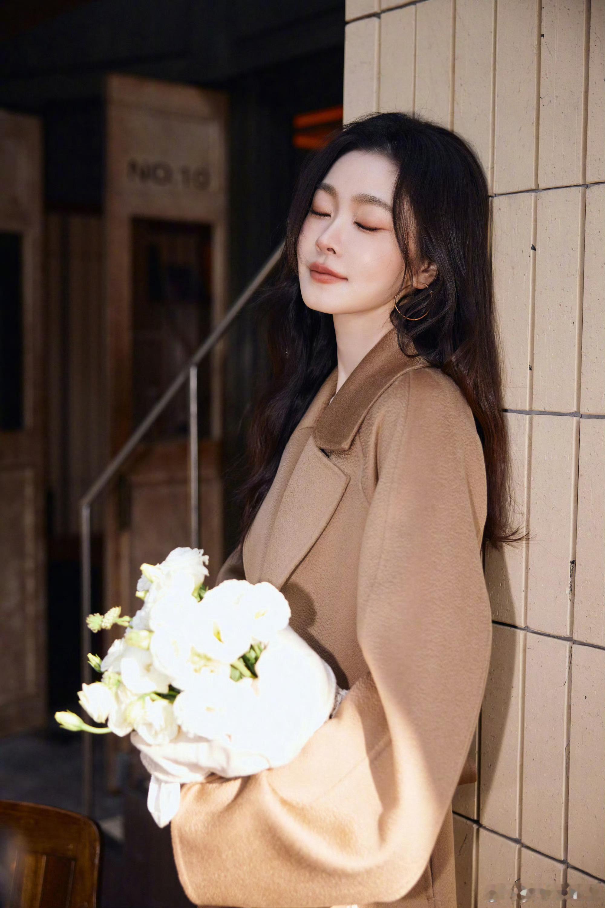 宋轶温暖的冬日宋轶美拉德六宫图宋轶美拉德六宫格，明媚大气