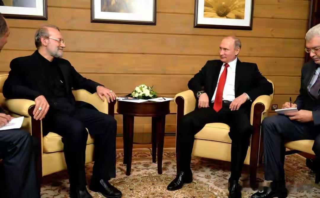 伊朗高官见普京，安排后路？哈梅内伊最信任的顾问拉里贾尼悄悄到访克里姆林宫，与