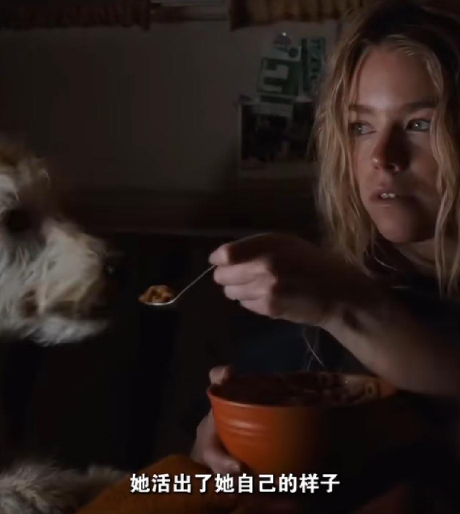 【超级少女】有点闷，没有想象中精彩感触最深的是她妈妈对女儿讲的一句话：要善良