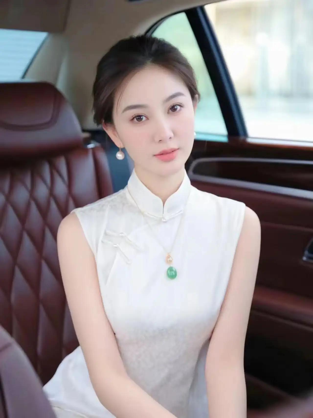 不与小人辩是非，不和秋虫言冰雪！