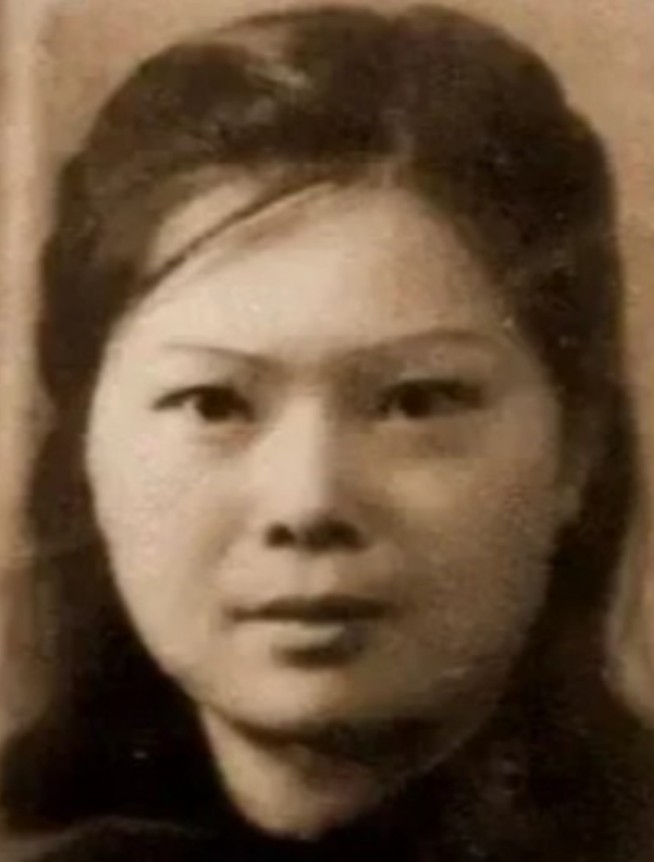 1942年，陈独秀在江津病逝，临终之前，陈独秀叫来自己的妻子潘兰珍叮嘱道：“其一