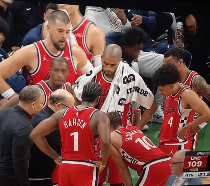 NBA常规赛，快船118-121不敌凯尔特人。赛后，快船博主更新动态，晒出了比
