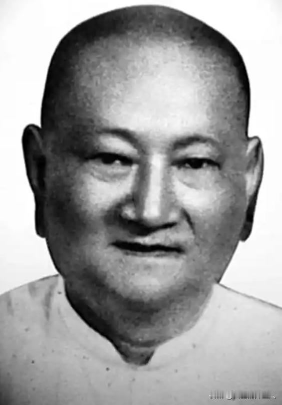 1949年，上海解放后，我党准备清算青帮老大，助手问陈老总：还有个叫顾竹轩的怎么