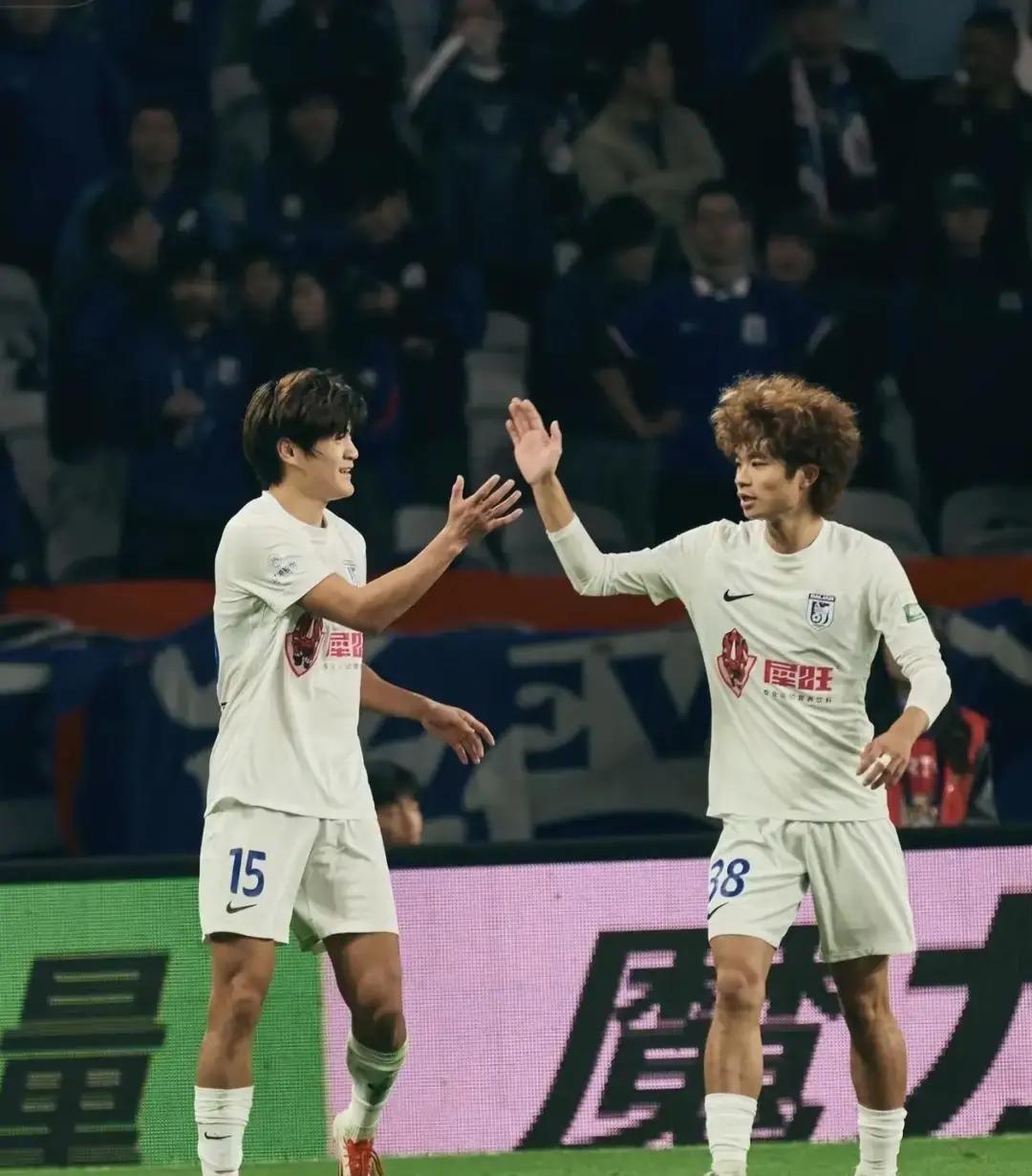 海港、大连抢人，刘祝润本人却一脸懵。最初消息：海港想把人继续租给大连，但工