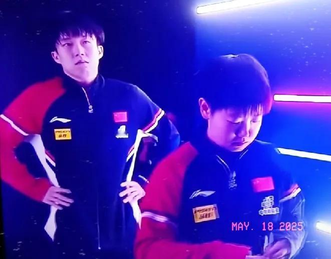 莎头组合世乒赛首秀3：0光速下班，对手女孩的笑容真甜世乒赛第二天终于迎来了莎