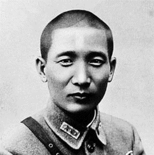 1949年，一次宴席上，曾经的国民党高官张治中端着酒杯走到毛主席面前，直言不讳地