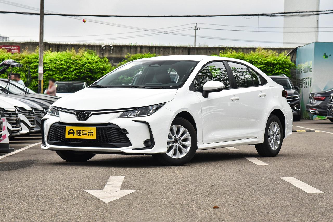 嘿，各位车友，我是丰田卡罗拉1.5L的车主，今天来晒晒我这一年的养车账单，让大家