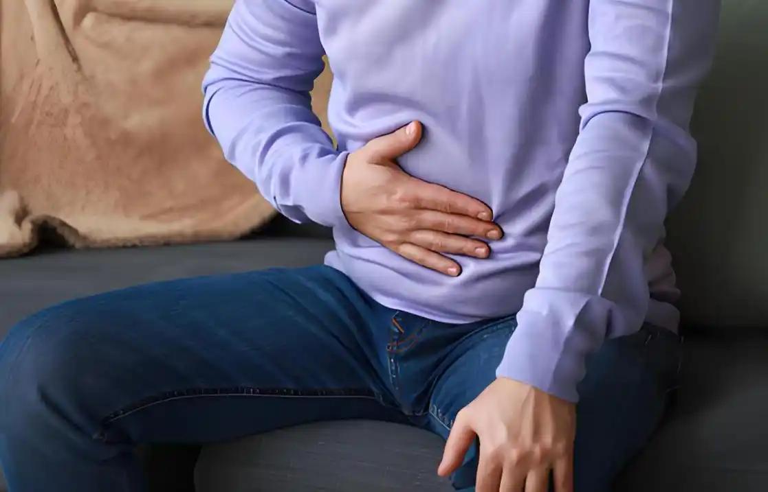 胃癌4个时期可能会出现的症状，重视起来，别不在乎，别害自己寻常百姓家，谁没