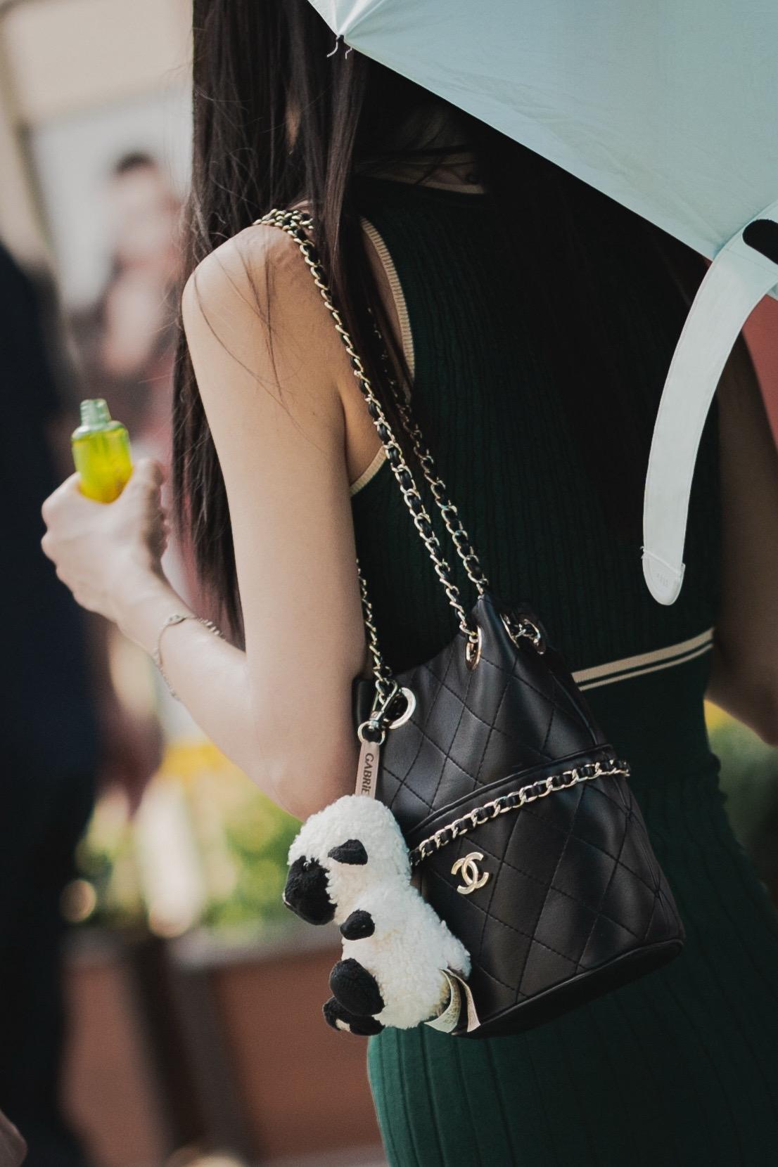 太古里好会背。好看的包包根本拍不完     👜