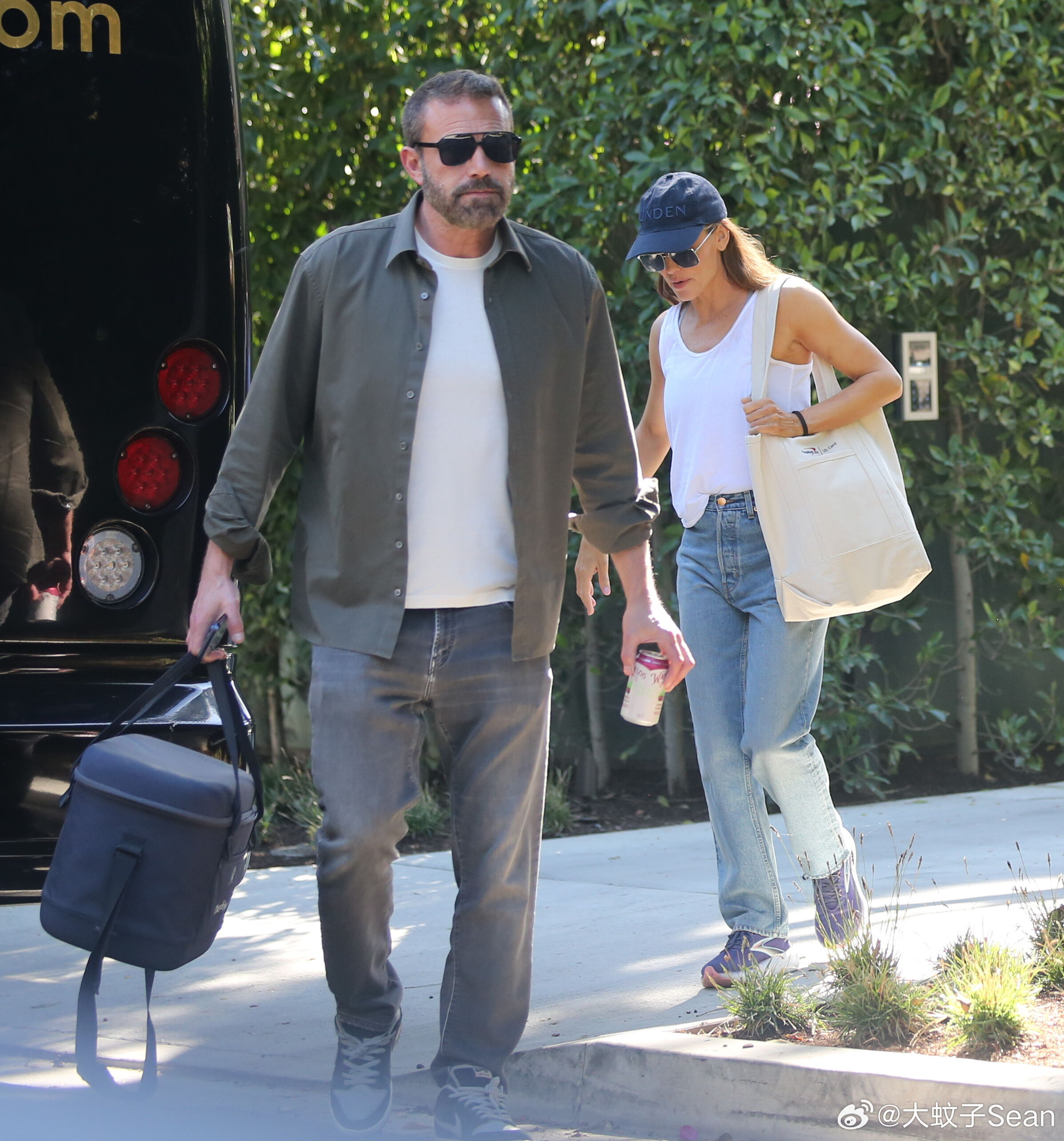 Jennifergarner詹妮弗加纳在洛杉矶外出，和前夫BenAfflec