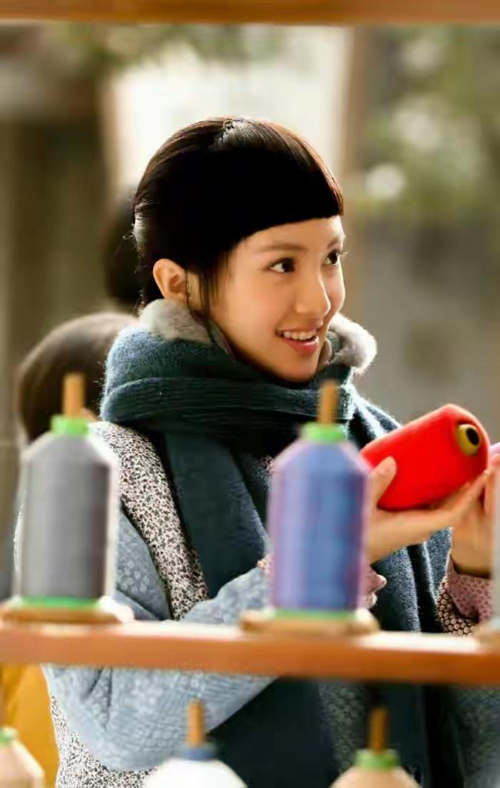 越整越丑女明星是对自己的外貌有多不自信才一直整把自己糟蹋的不堪入目