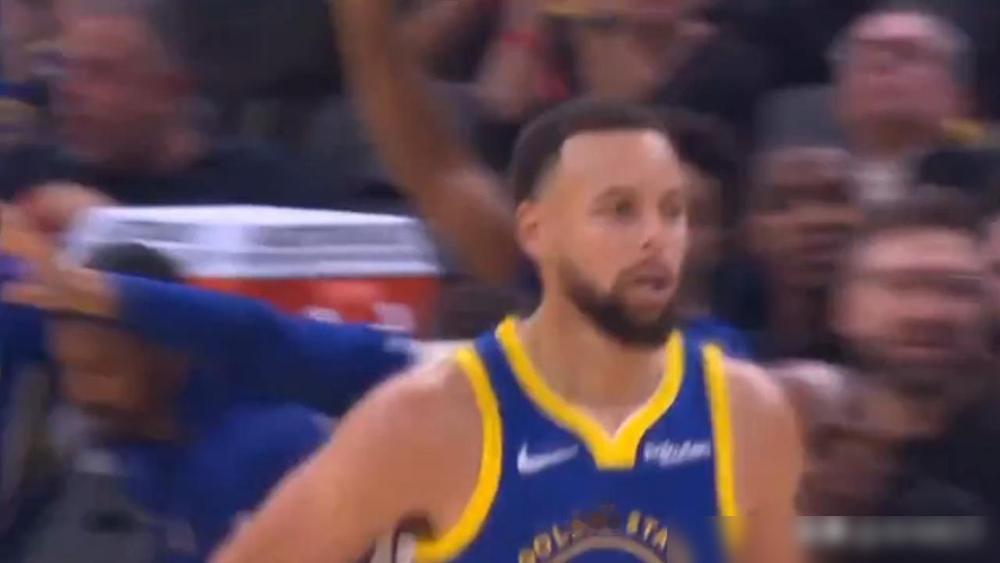 刚过几天好日子的勇士又试验新阵容了，结果打个残阵森林狼都费劲。简单复盘一下发