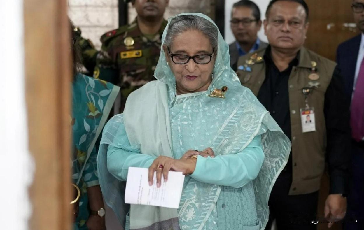 在孟加拉国前总理哈西娜即将迎来宣判的前夕（11月16日），他的儿子兼顾问萨吉布·