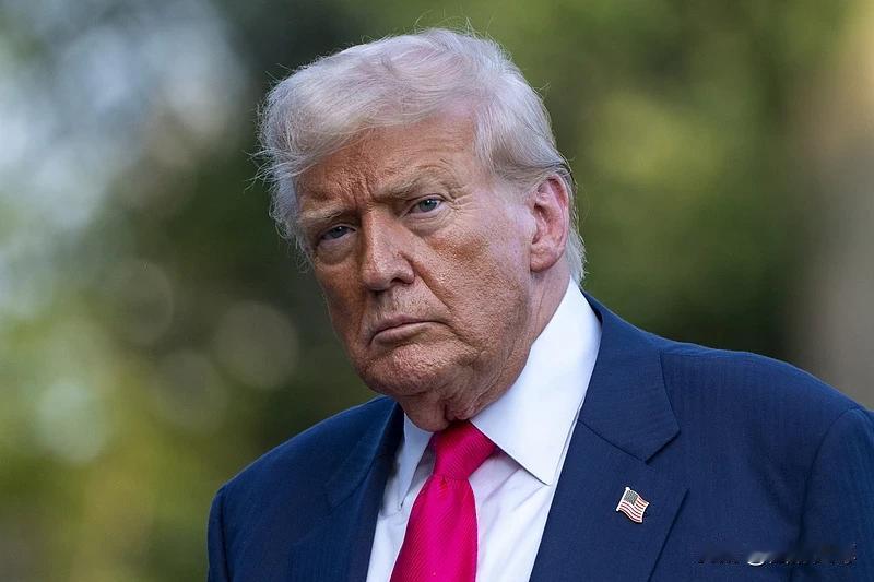 特朗普又赢麻了，自称美国“已完全控制了霍尔木兹海峡”。明明是反向封锁，非说自己完