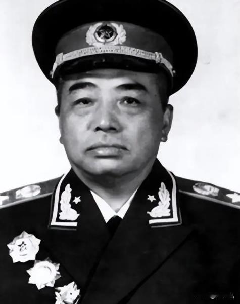 “据工作人员回忆，新中国建国后，彭德怀对周总理喜欢与文艺界人士交往，曾经有过一点