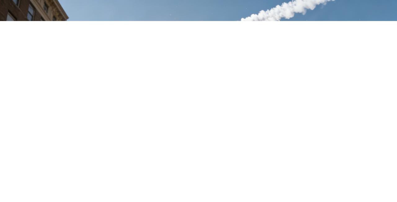 天降火球！美国东部巨响惊扰清晨2026年3月17日上午，美国东部多地天空骤然亮