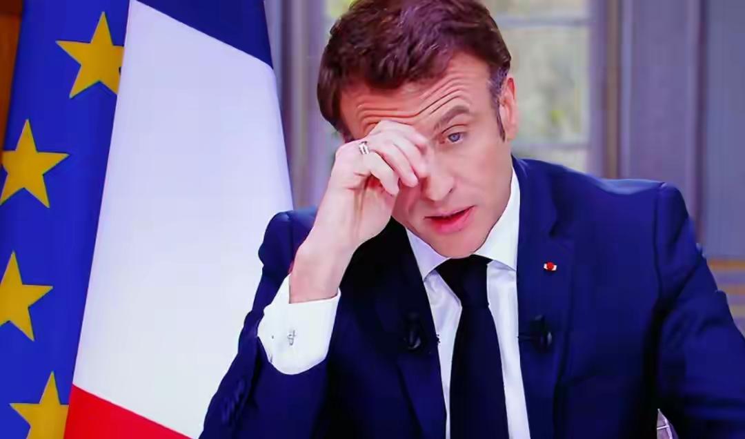 世界上除了一部分小国家富得流油外，其他主要国家尤其是大国都非常缺钱，美国国债都干