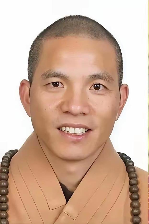 记录者白马寺方丈印乐法师并非“升任”少林寺方丈，而是被少林寺以“礼请”