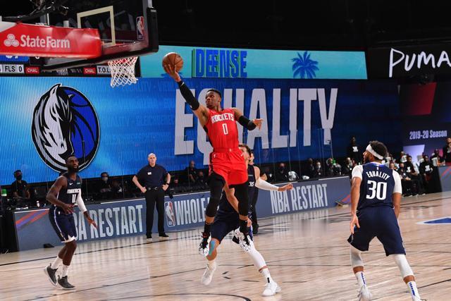 前NBA球员平森直接批评了火箭队。在一档节目当中，他谈到了火箭队的用人问题，他表