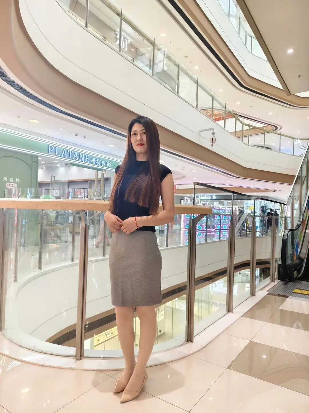 只要身材好，不嫌阿姨老
