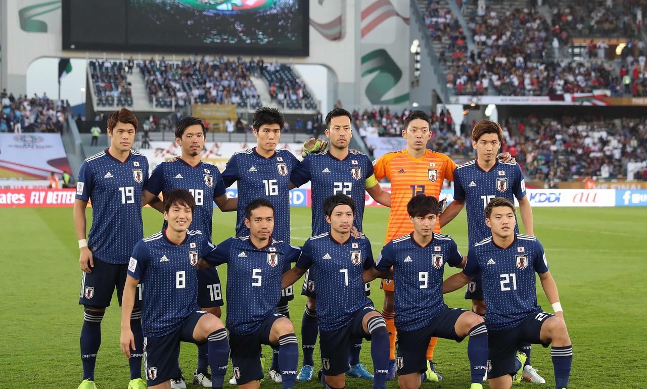 韩国足球已全面落后于日本世界杯成绩：日本4次打入16强，韩国3次。亚洲杯：日