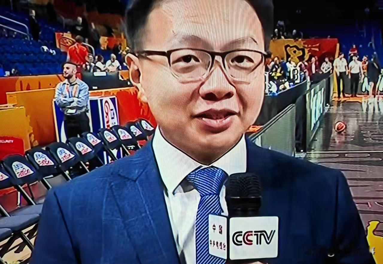 解说席上的人可能真累了。不是因为中国女篮赢下波多黎各也不是因为比赛最后才